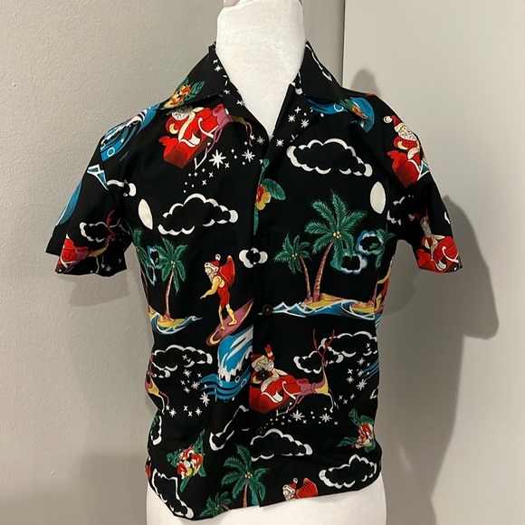 Surfing Santa Hawaiian Shirt - Picture 1 of 4